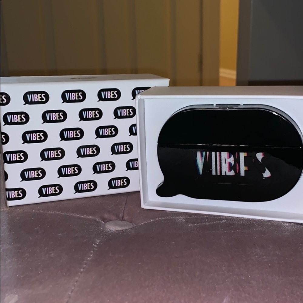 KKW Fragrance- Vibes